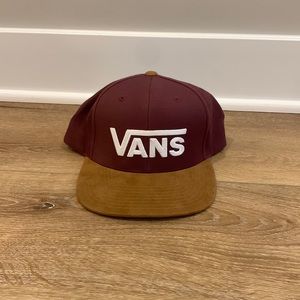 I’m selling this vans hat because I never wore it and just need som closet space